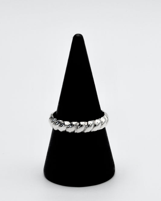 Lucero Ring
