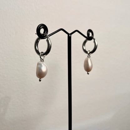 Valentina Pearl Hoops